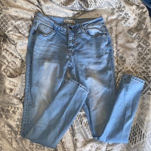 Encore Jeans Size 9 Light Blue Wash No holes